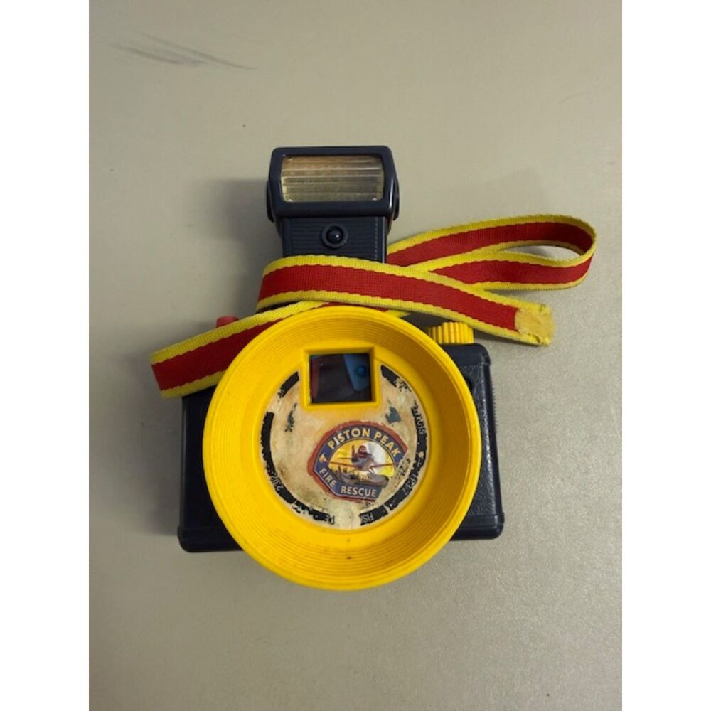 Disney Pixar Planes Fire & Rescue Piston Peak Toy Viewfinder Camera